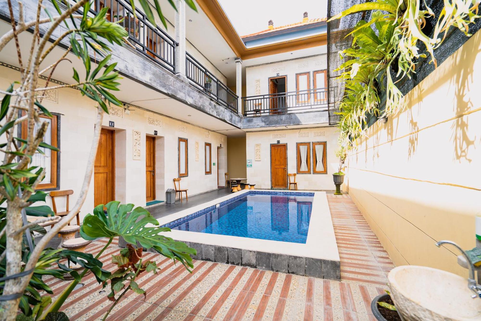 Guesthouse Cempaka Putih 塞米亚克 外观 照片